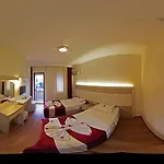 Hotel Portofino 3*